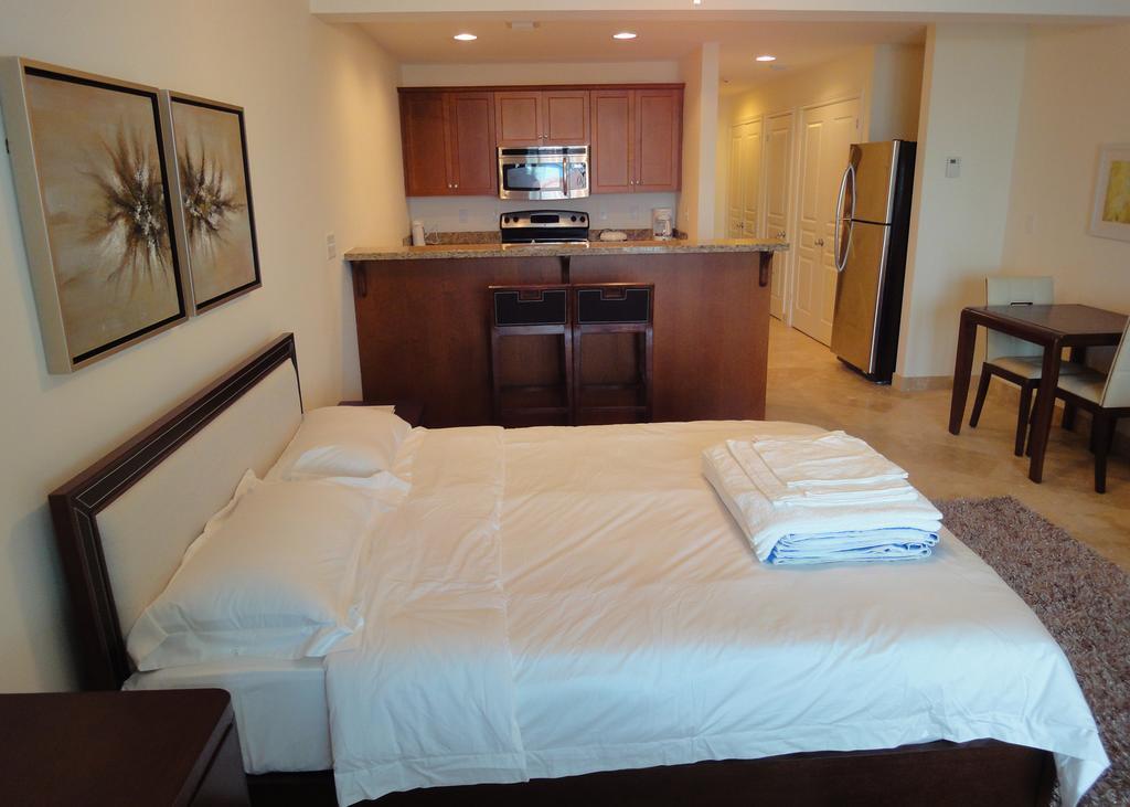Hotel La Vista Azul Turtle Cove Екстер'єр фото